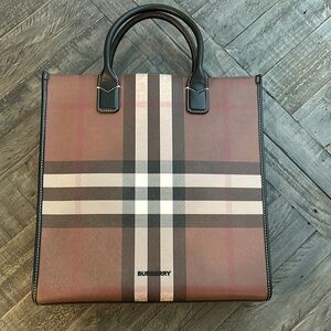 Burberry bag- Slim Vertical Bag